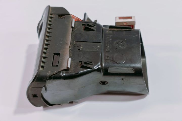 Grila Ventilatie  3B0819704D Volkswagen VW Passat B5.5 (facelift) ser