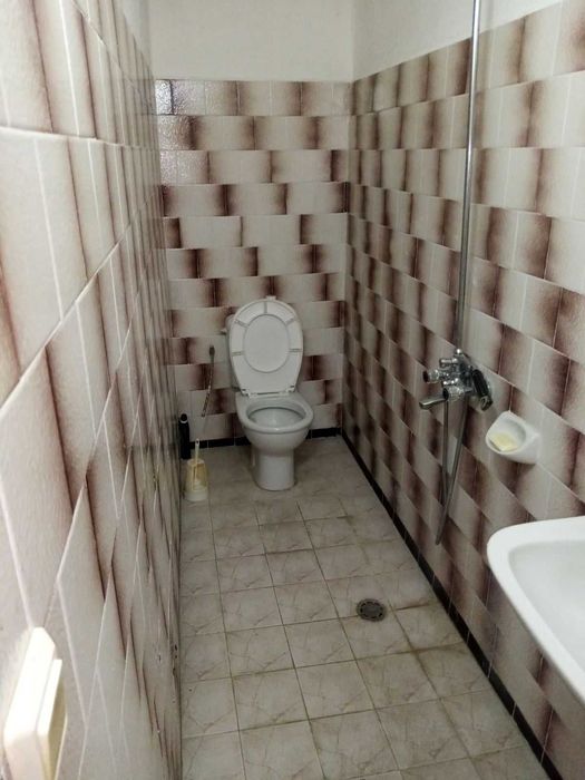 Стопански двор със застроена площ