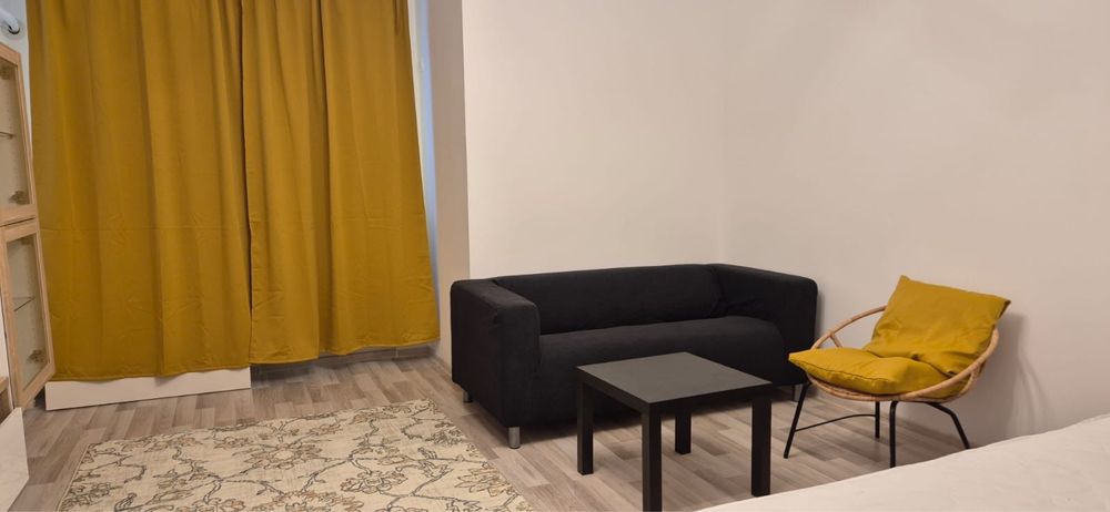 Garsonieră de închiriat.(Zona Titan)