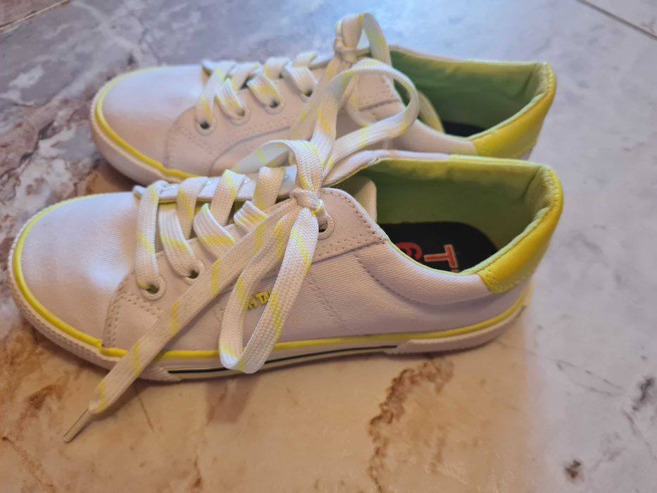 Бели кецове Tom Tailor 31 номер