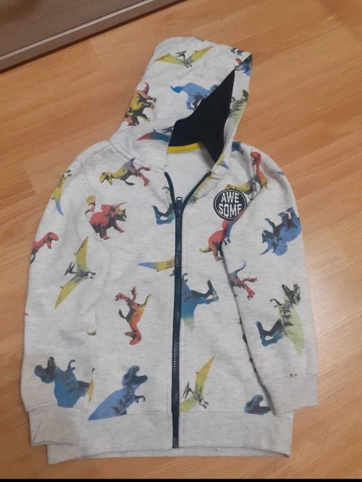Hanorac 8-9 ani marca HM