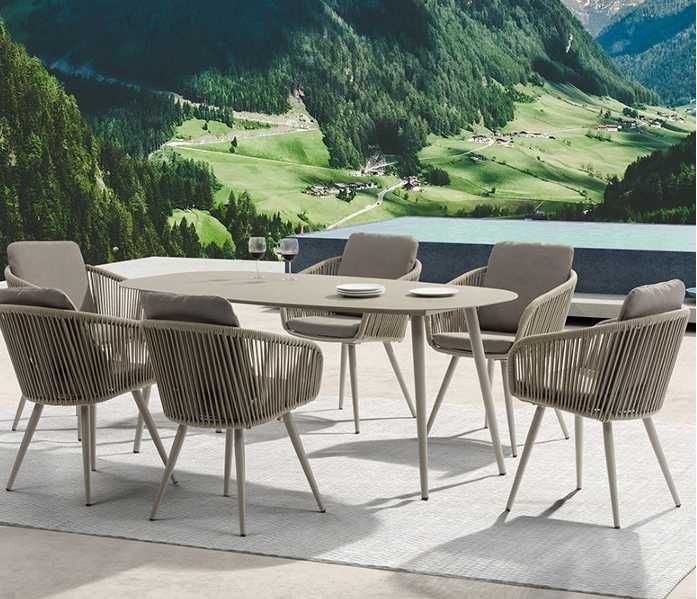 Продажба на едро на плажно обзавеждане за хотели и курорти