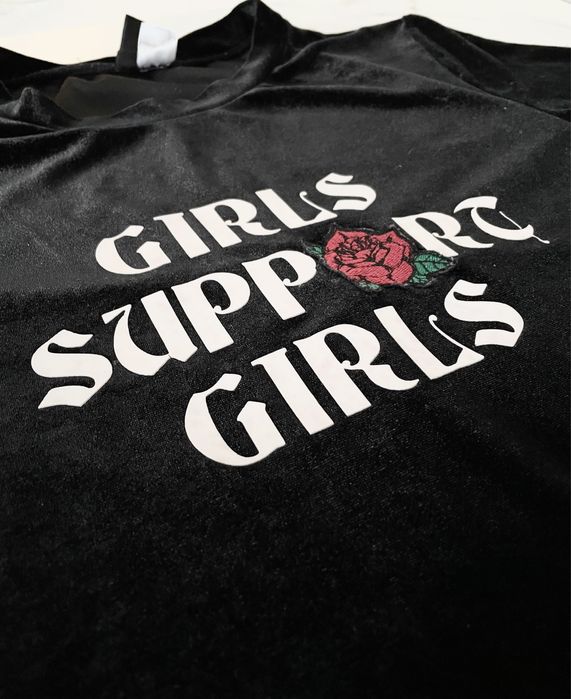 Тениска от плюш с надпис