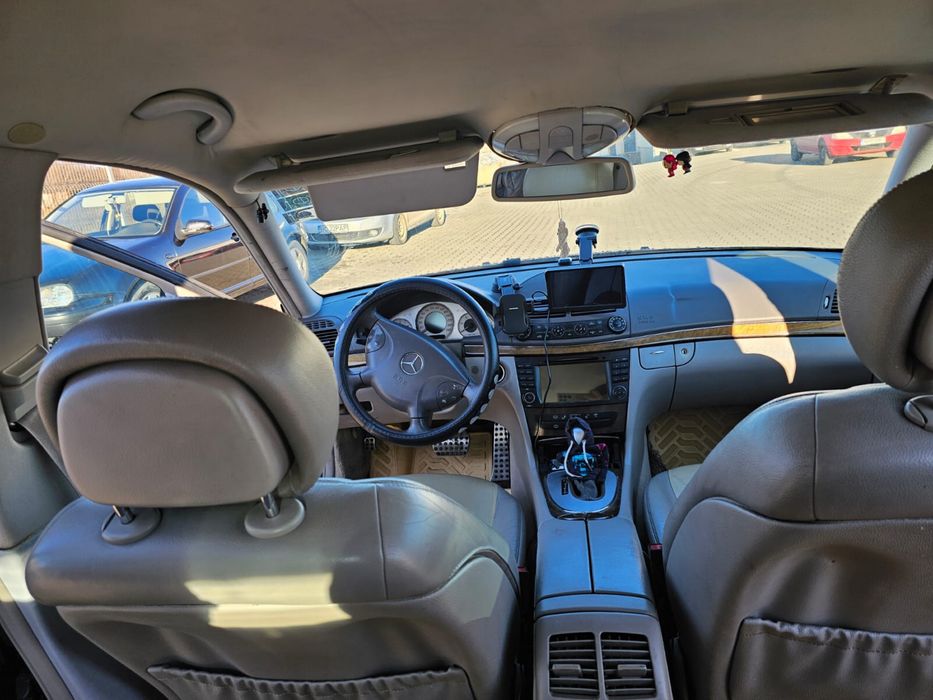 Mercedes E220 automat din 2005