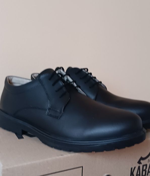 Мъжки обувки 43 номер