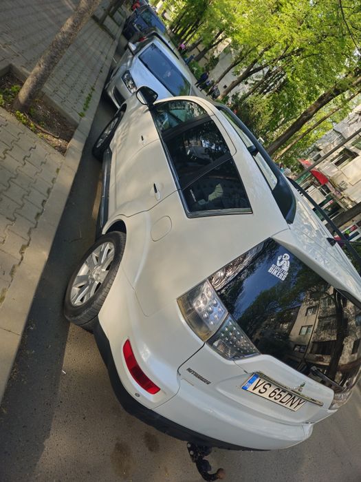 Mitsubishi Outlander 2.2 Diesel 156 CP | Automată | 4x4 | 7 locuri