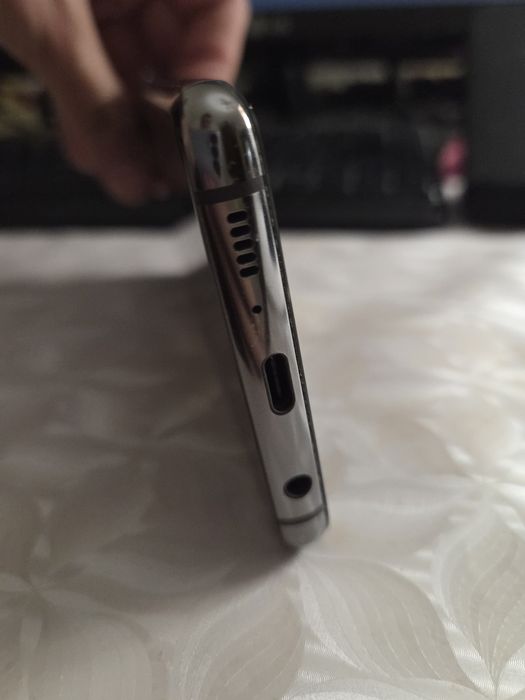 Samsung galaxy S10 128