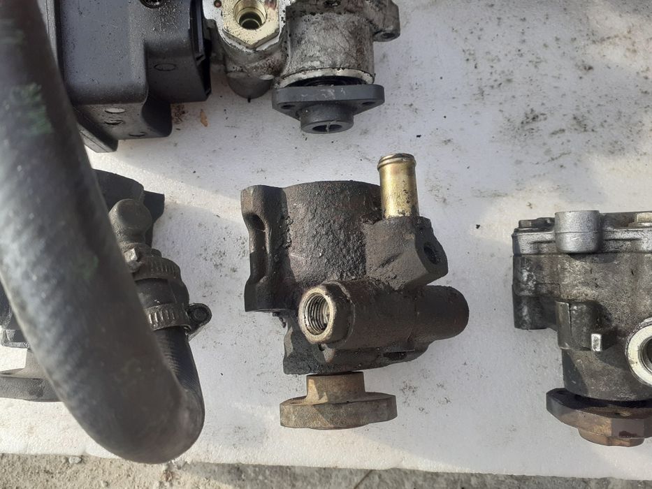 Хидравлични помпи Фолксваген Голф 3 , 4  ... 50 лева