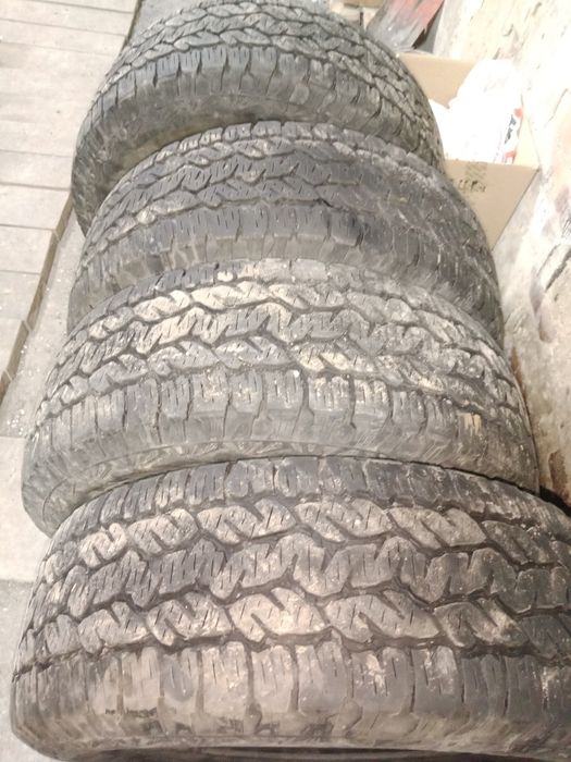 Продам шины 4шт комплект