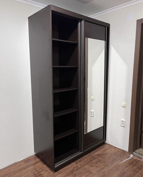 Продам шкаф