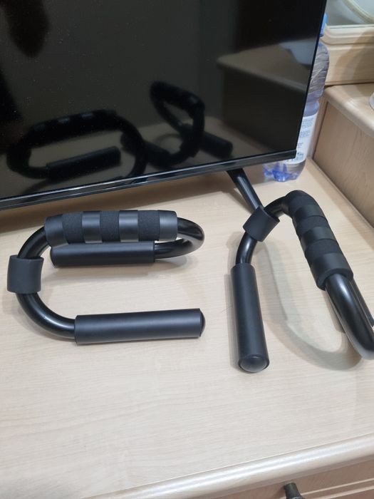 Упоры для отжиманий. Отжимания.