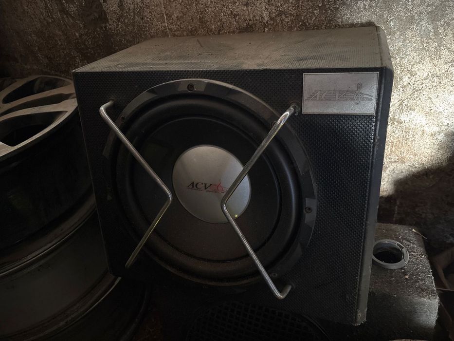 продам сабвуфер ACV с усилителем