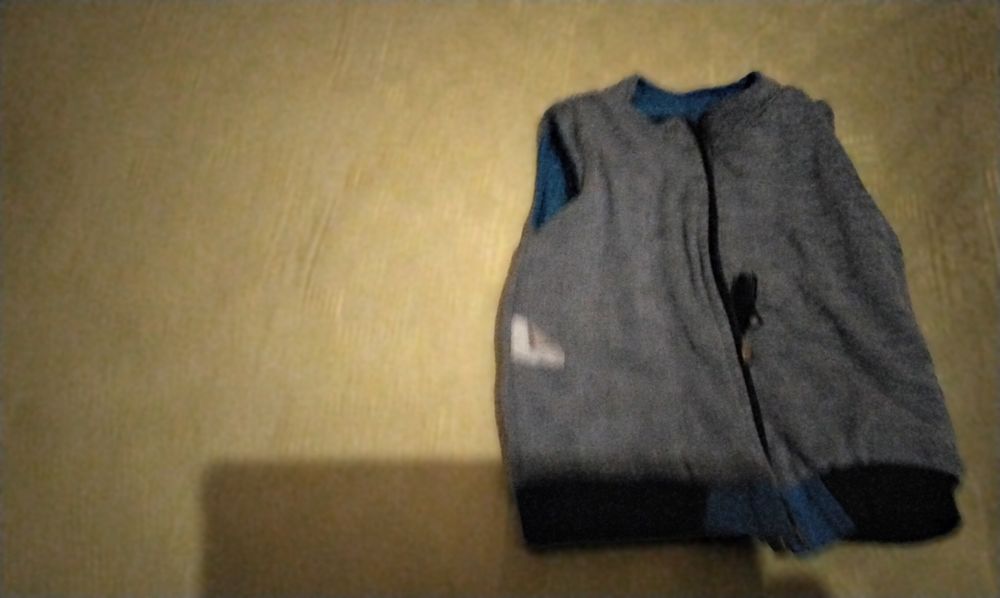 Детские теплые безрукавки