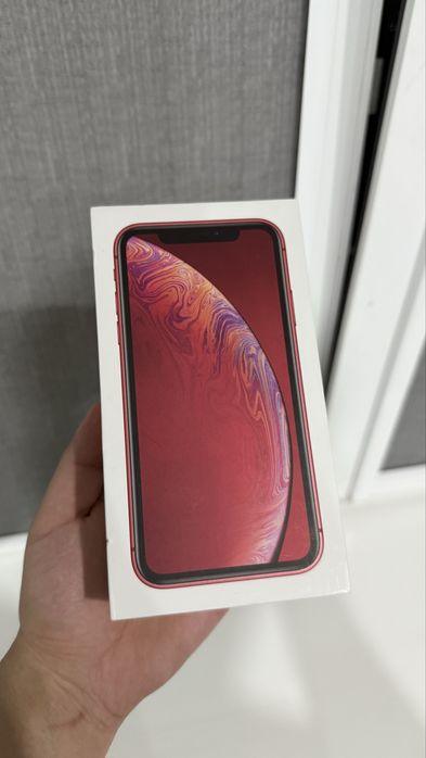 Продам iPhone Xr (Product red)