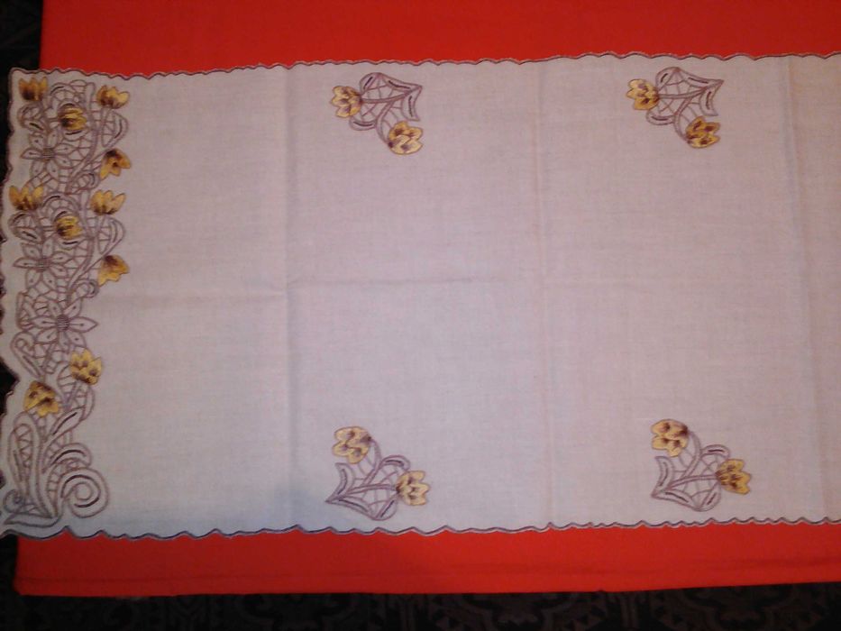 продавам неупотребявани юрган, тъмночервен китеник