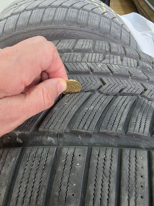 Зимни гуми 255/40/18