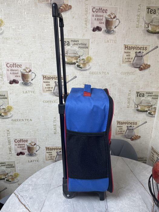 Детский чемодан.