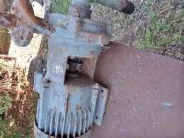 Трифазна водна помпа.