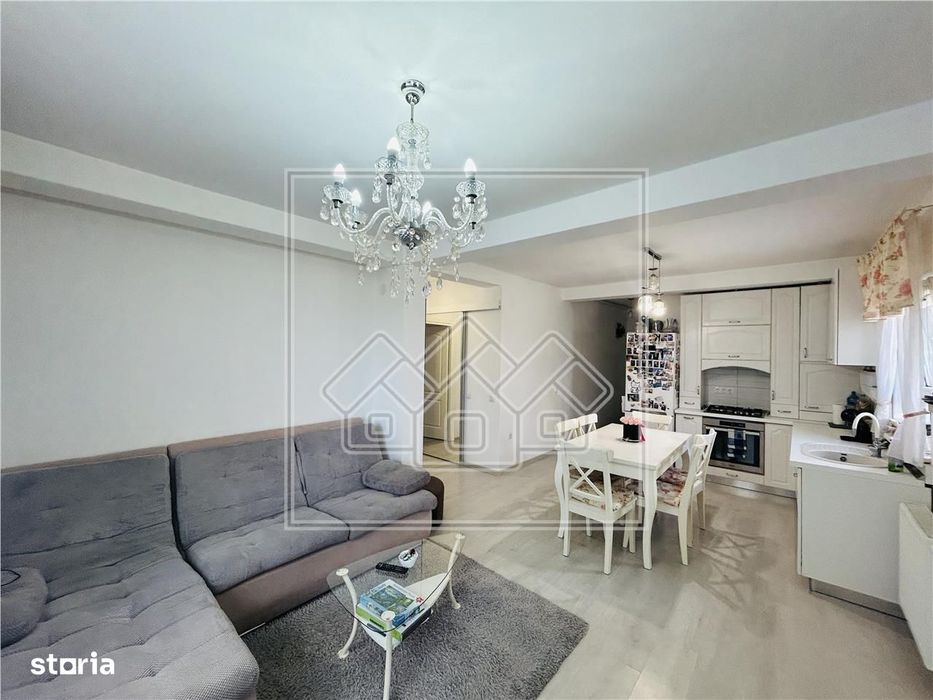 Apartament 3 camere, gradina, la cheie, mobilat, disponibil imediat — fotografia 1