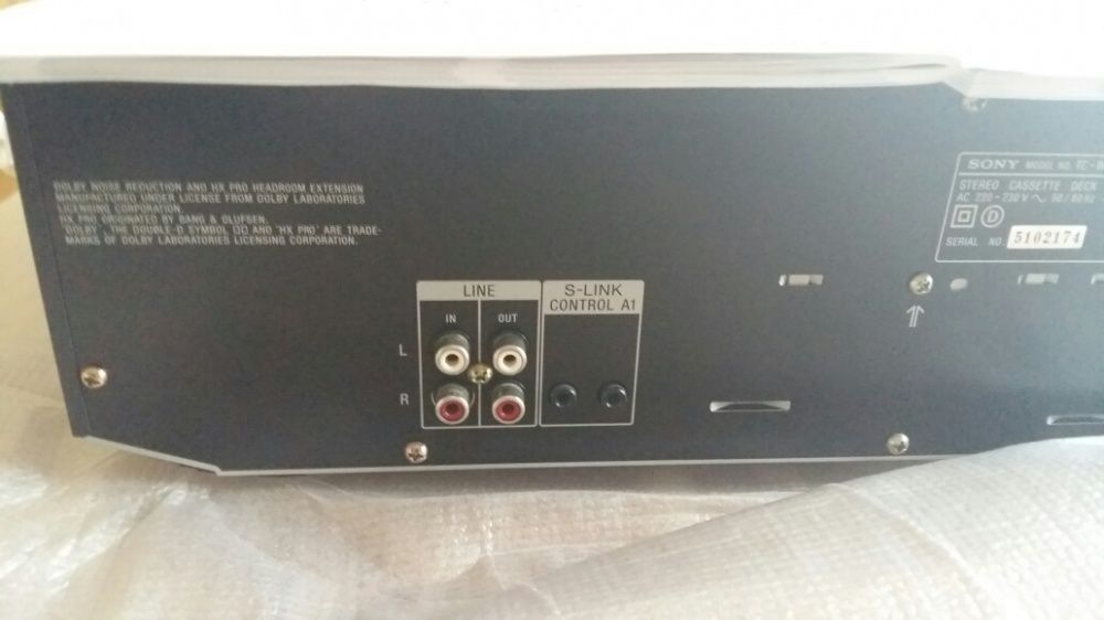 Касетен дек SONY-нов