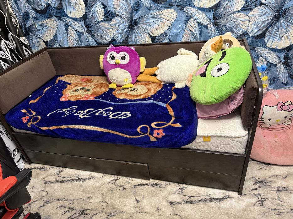 Продам детский спальный гарнитур