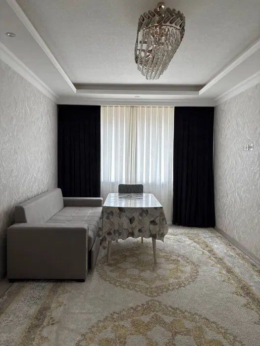 2/3/7. Худуд 8, Янгихает р-н (Сергели). Квартира 50 м², дом кирпичный.