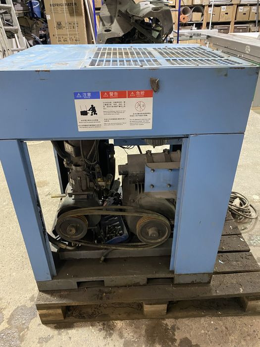 Продаю винтовой компрессор