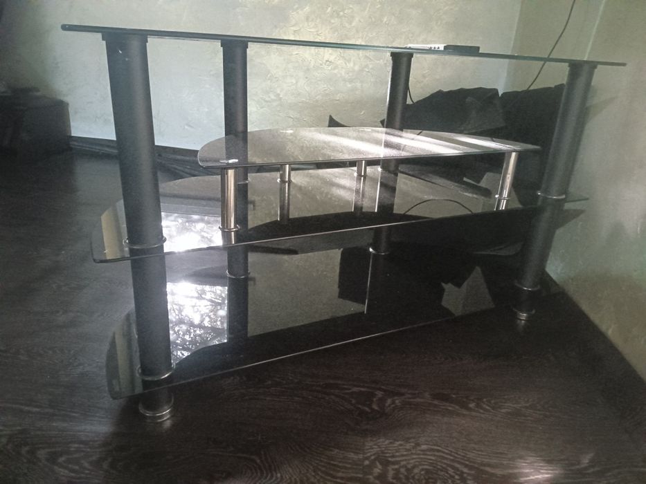 Подставка по тв..