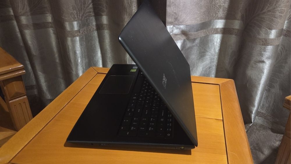 Ноутбук Acer i5/940mx/1024gb игровой