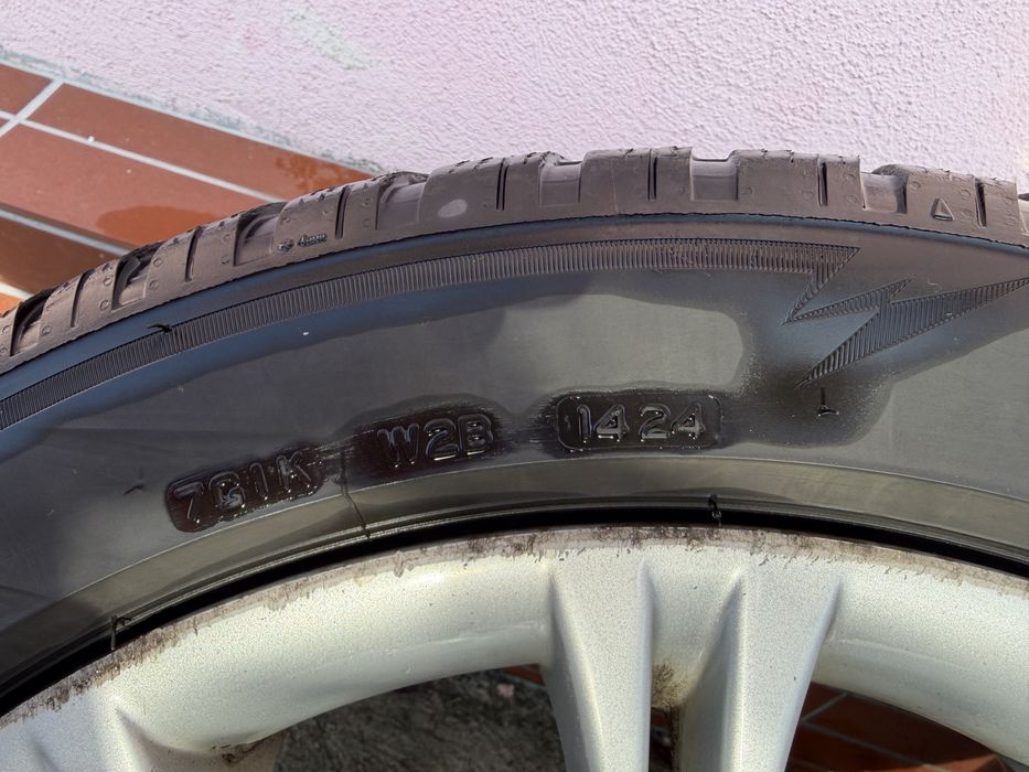 Jante BMW Style 135 + Bridgestone Blizzark LM005 245/45R18 NOi