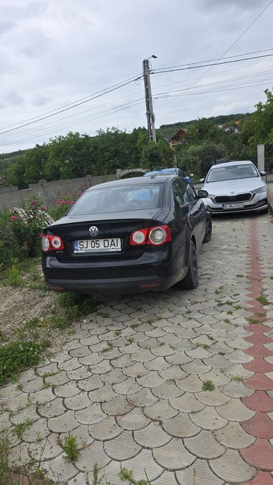 VOLKSWAGEN Jetta 2010 — imagine 3