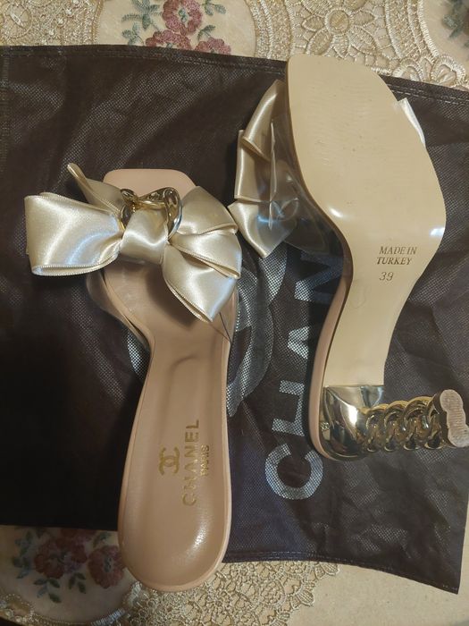 Чехли  по модел на Шанел