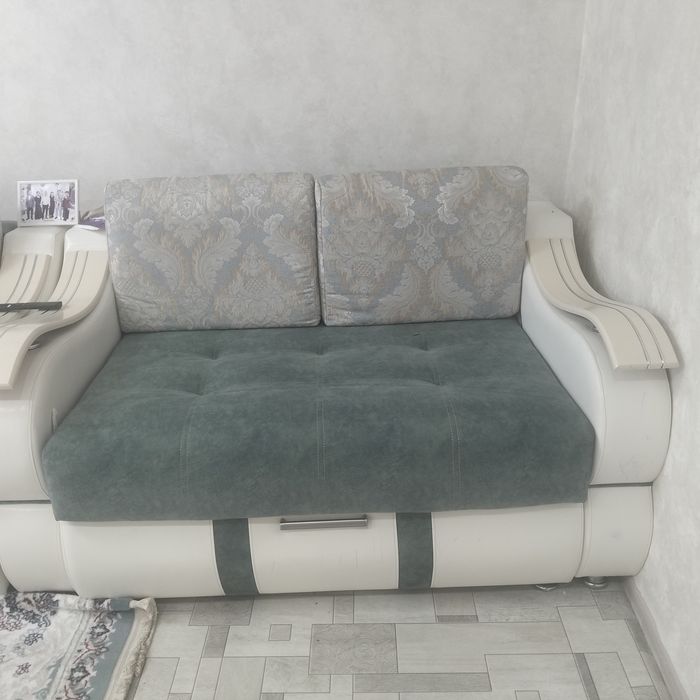 Продам диван в хорошем состоянии