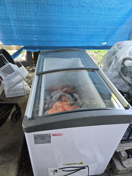 Продам Морозильник