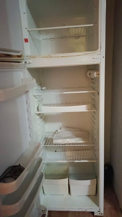 Продам холодильник