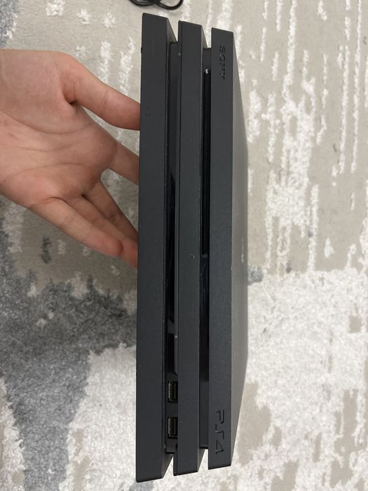 б/у PlayStation 4-pro