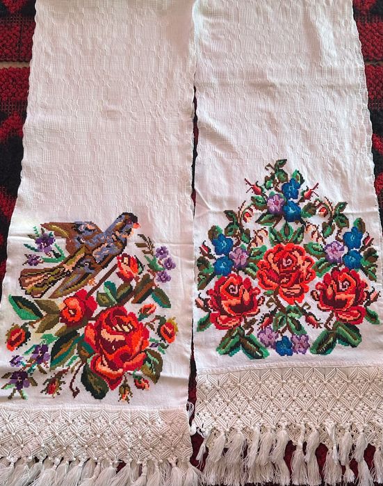 Prosop decorativ lucrat manual pe pânză 300 lei bucata