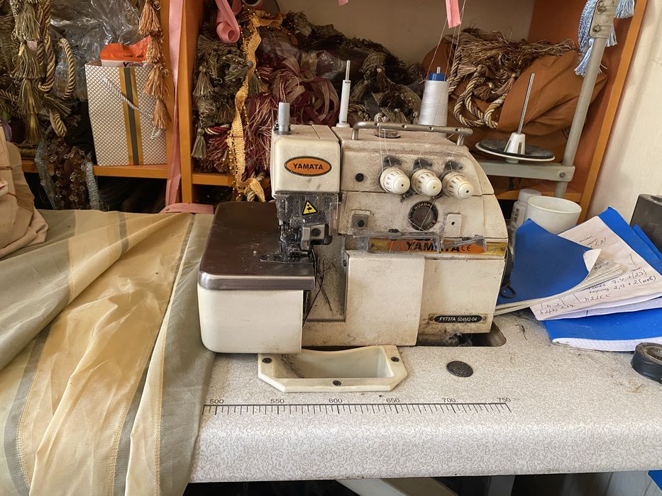Оверлок YAMATA в отличном состоянии