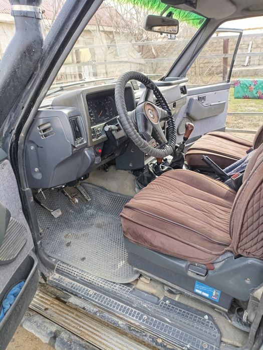 Ниссан Патрол 1993 год