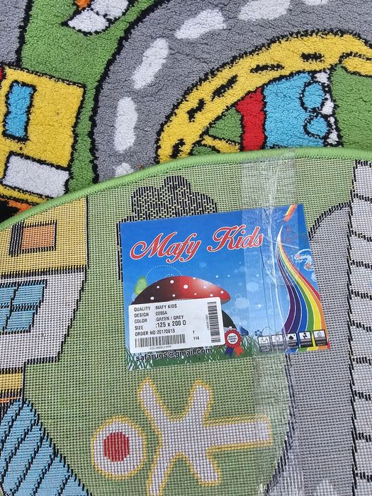 Vand covoras camera copil