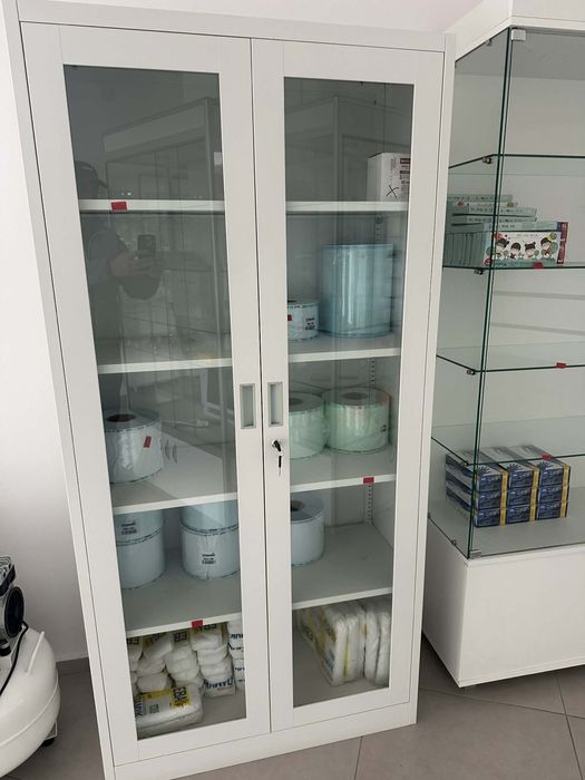 Търговски шкафове 16 бр