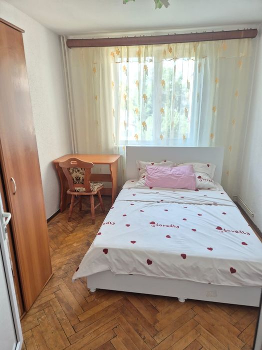 Inchiriez apartament 3 camere