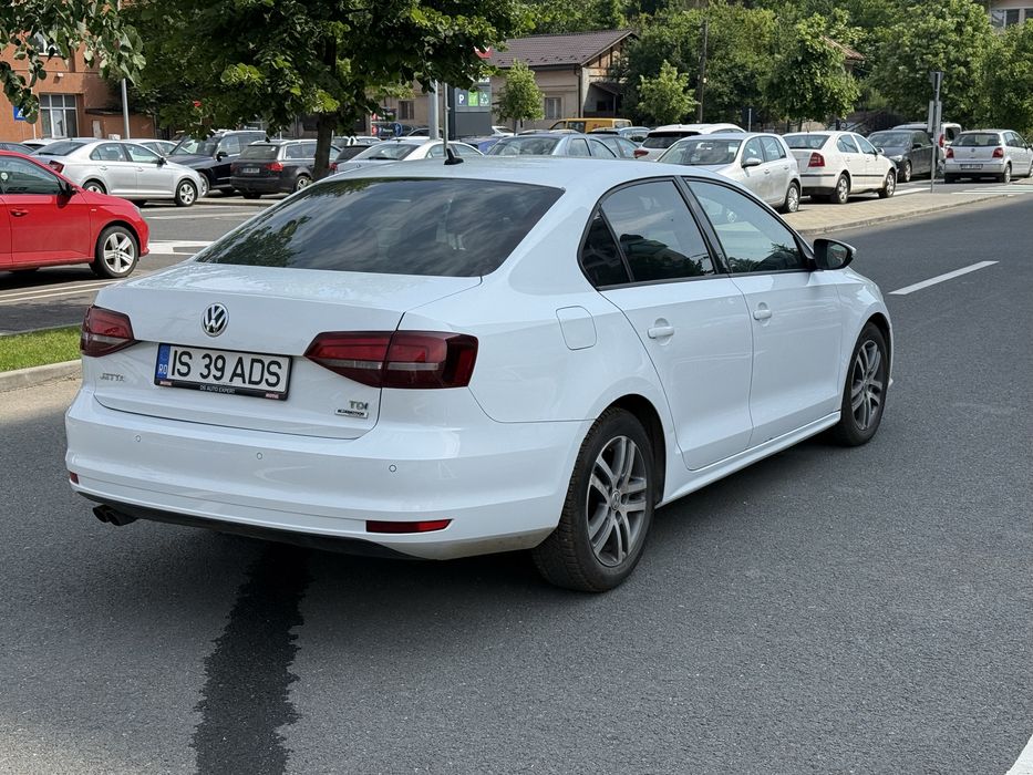 Volkswagen Jetta 2017 2.0tdi manual