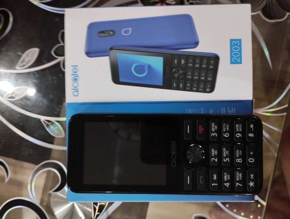 TCL one touch1 брой мобилен телефон TCL one touch, нов