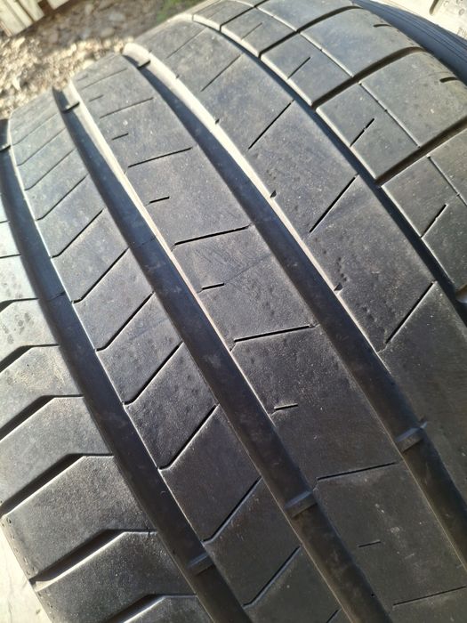 2 Anvelope de vară 305 30 r20 Pirelli