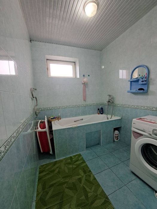 Qora qamish 2/5
Muxbir Bankvskiy