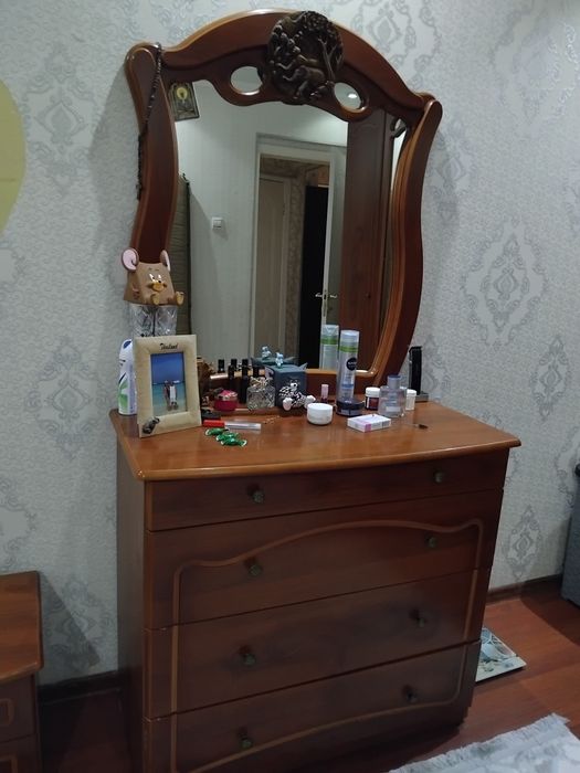 Спальный гарнитур