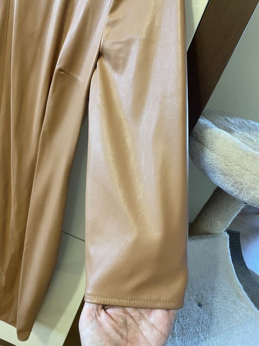 Rochie caramel Poema piele sintetica