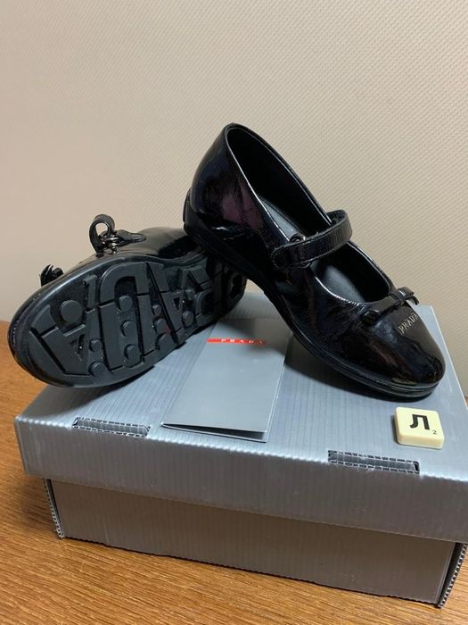 Туфли кроссовки макасы оригинал Prada.