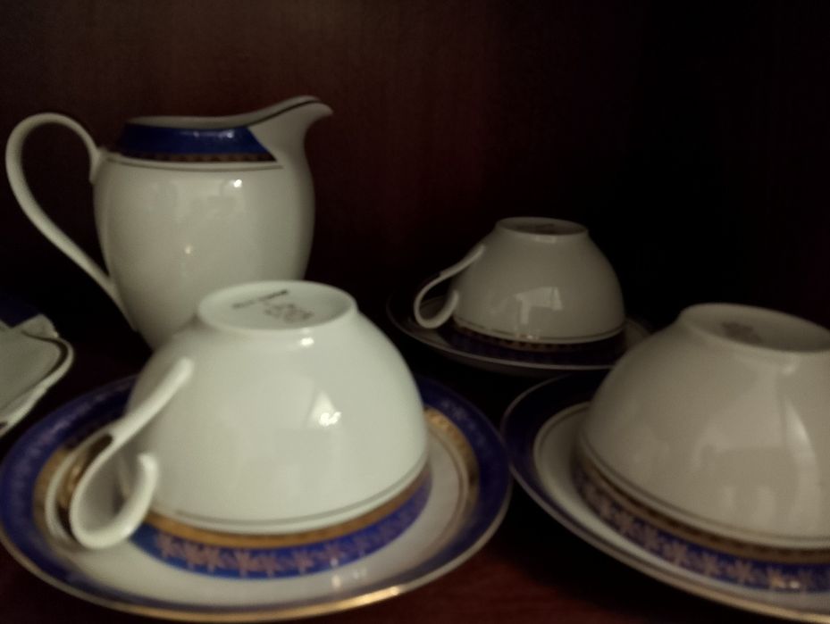 Продам чайный сервиз . ГДР